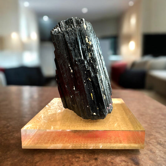 Black Tourmaline Raw 3.72 LBS - REIKI LUNAS, CRAFTS & ARTISAN