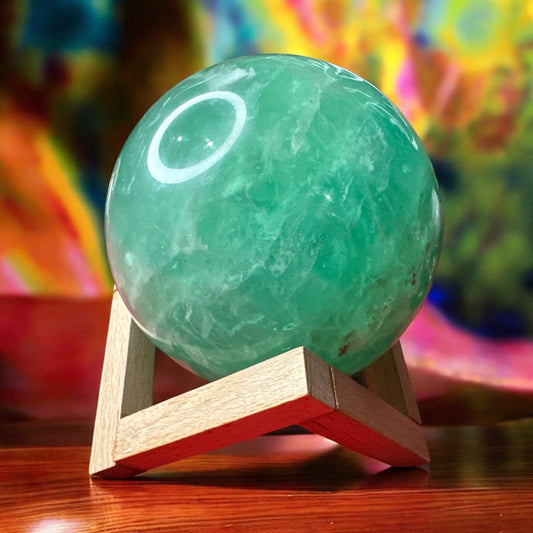 Green Fluorite Sphere 2,539g - REIKI LUNAS, CRAFTS & ARTISAN