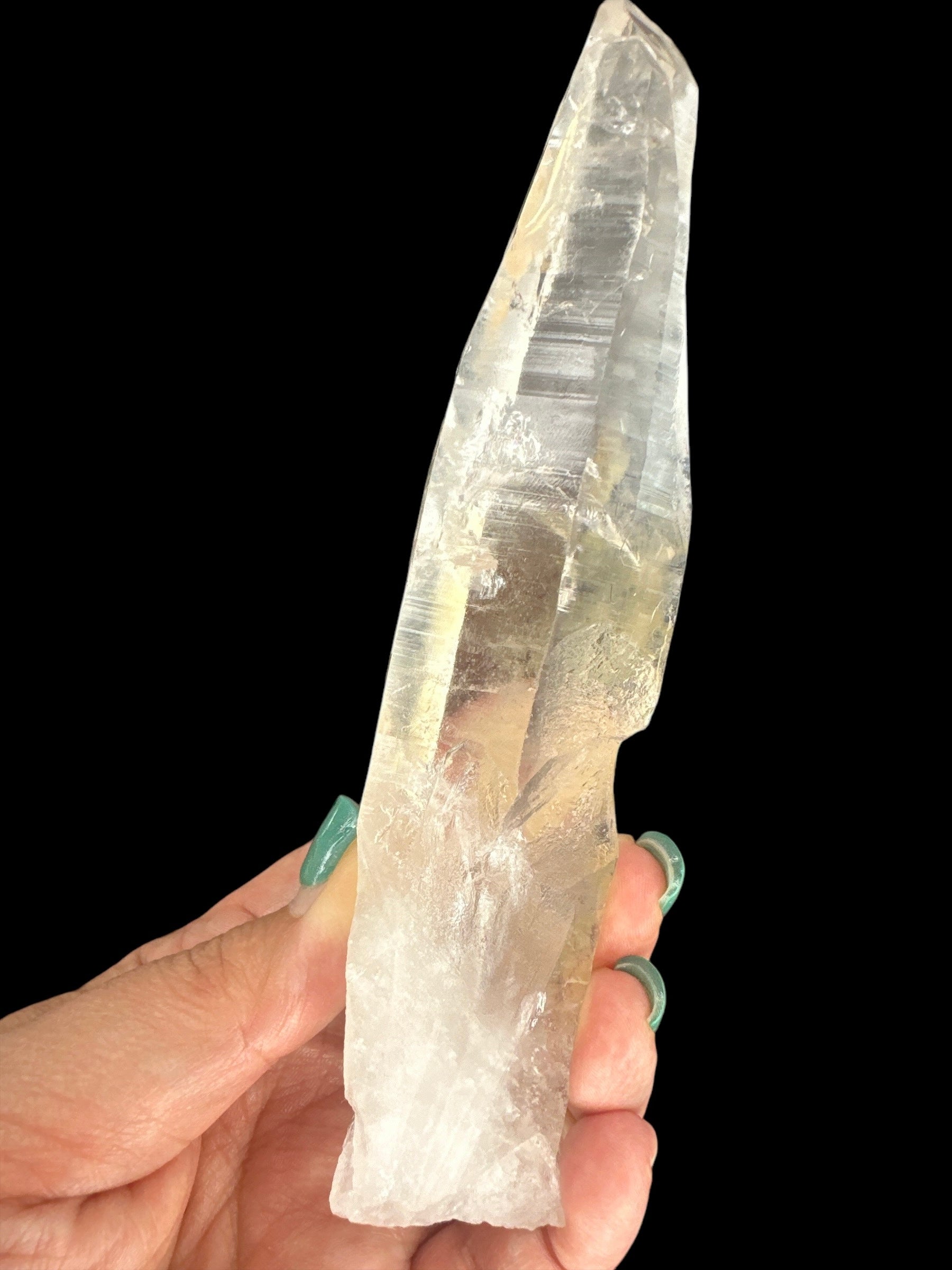 Lemurian Natural Point Raw - REIKI LUNAS, CRAFTS & ARTISAN